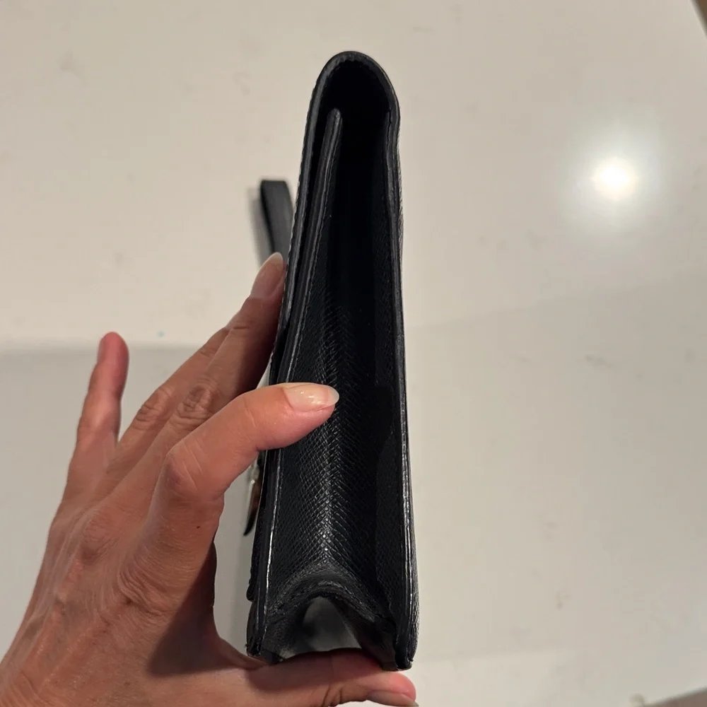 Louis Vuitton Black Men's Envelope Clutch with Silver Lock - Picture 15 of 16